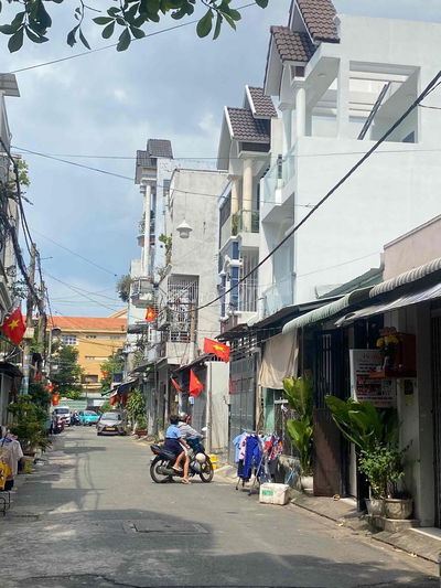 đường 7m thông, Phạm Đăng Giảng, Bình Tân, nhà 4x11,nở hậu, giá 4.x ty