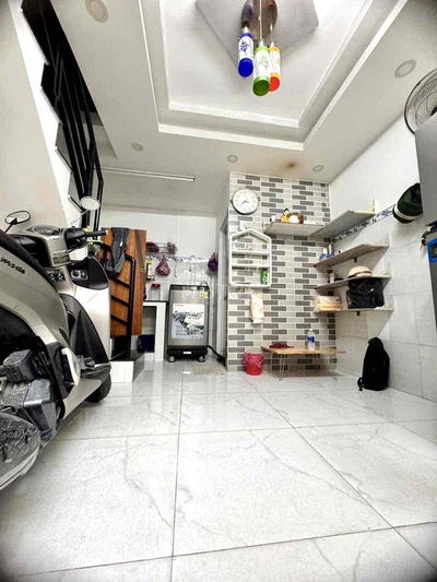 Cần bán nhà hẻm xe hơi Huỳnh Tấn Phát