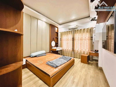 BÁN GẤP BIỆT THỰ - LÔ GÓC - VIEW VƯỜN HOA - KD ĐỈNH CAO. 160m2 x4T- MT23m - Giá 60