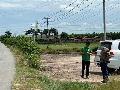 Chính chủ cần bán 2480m2 Full thổ cư Lợi Thuận - Bến Cầu - Tây Ninh