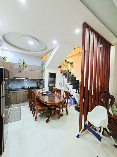 NHÀ PHỐ 53M2, 2 TẦNG, HOÀN CÔNG ĐỦ, ĐƯỜNG ÔTÔ 6M, GẦN CHỢ LONG TRƯỜNG.