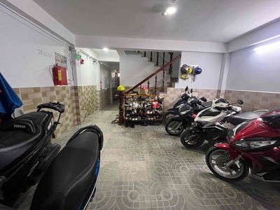 Free Wifi,Để Xe - Phòng Máy Lạnh 20M2 - Hẻm Oto  Thông Tứ Tung - Đối