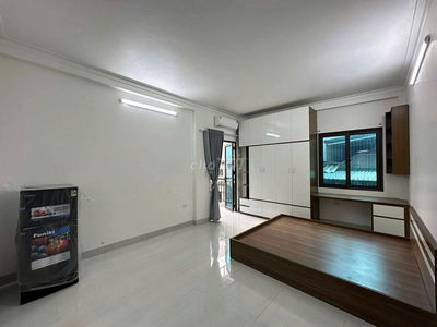 CHO THUÊ CĂN HỘ STUDIO TÁCH BẾP - BAN CÔNG RIÊNG - NGAY HỒ TÙNG MẬU