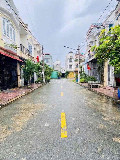 bán gấp lô dât giá đầu tư lê phong tân đông hiêp dt 64m