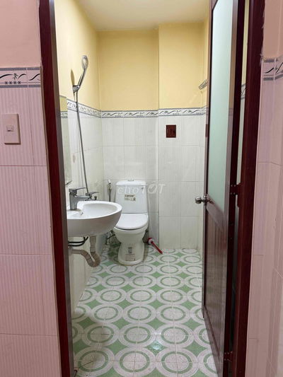 CHO THUÊ PHÒNG TRỌ GẦN ĐẠI HỌC NGUYỄN TẤT THÀNH