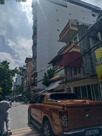 Lô góc Phú Diễn 120m², ô tô tránh, sổ đỏ đẹp, xây tòa CCMN 9 tầng