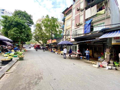 Đất trung tâm Cầu Giấy 110m², ngõ thoáng, ô tô 4 chỗ vào, sổ đỏ sẵn