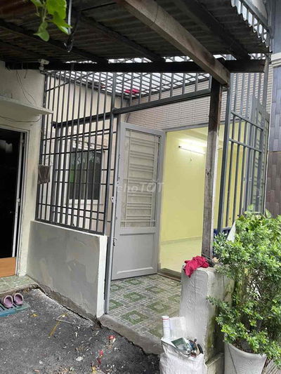 Nhà quận 3 cho thuê đối diện công viên Lê Thị Riêng