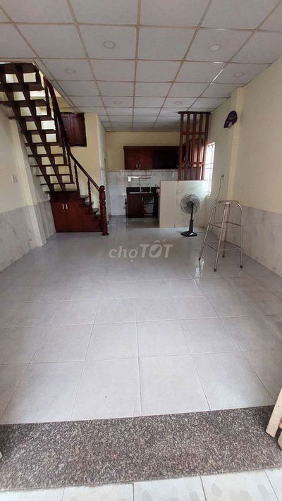 Nhà 4.5x9m, 2PN 2WC hẻm ba gác, gần GX Bến Hải, ĐH Văn Lang