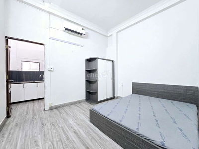 1PN Tách Bếp Riêng - Full Nội Thất - Cửa Sổ Trời - Thông Thoáng