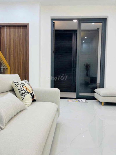Tôi cần bán nhà 1 trệt 1 lầu phường Tân Vạn , vị trí ngay chợ Tân Vạn
