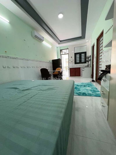 PHÒNG TRỌ CÓ BAN CÔNG CỬA SỔ FULL NỘI THẤT-AEON MALL