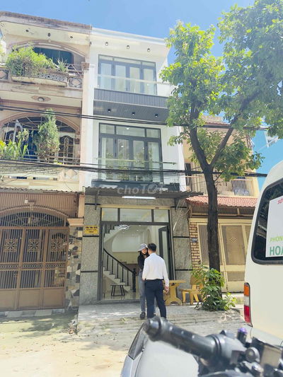 BÁN GÂP NHÀ CHIA TÀI SẢN Quận Tân Bình