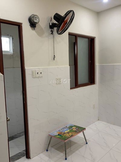 CHÍNH CHỦ CẦN CHO THUÊ PHONG NGAY TRUNG TÂM QUAN 3