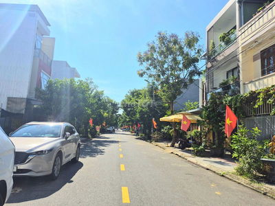 Bán đất mặt tiền Nguyễn Sắc Kim, Khu Nam Tri Phương , sát Võ Chí Công