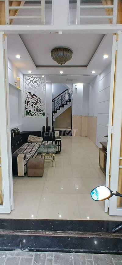 Nhà mới đẹp, 3 lầu, 2PN 3WC sân thượng. Hẻm XH gần trường Võ Thị Sáu