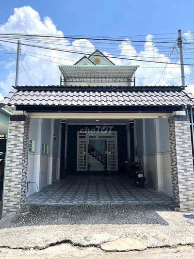 Chủ ngộp nhà Nguyễn Thị Minh Khai Giá 950Tr/130m2 Sổ Hồng Riêng