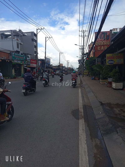 Mặt tiền KD Văn Tiến Dũng (QL50 cũ),  4.1 X 42m, hai tầng, giá 9 tỷ 2.