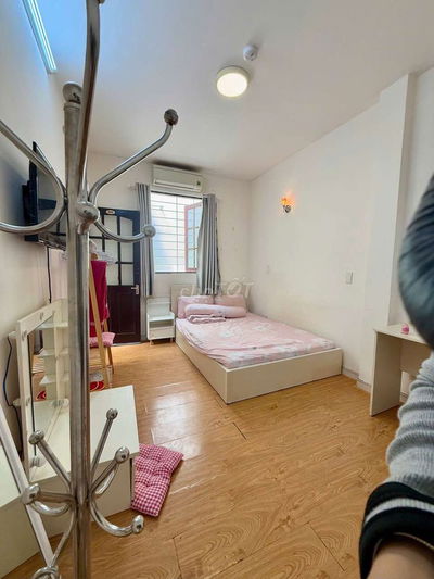 PHÒNG ĐẸP FULL NỘI THẤT - TRUNG TÂM QUẬN 10
