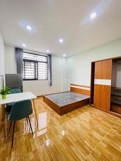 CHO THUÊ PHÒNG CỬA SỔ TRỜI FULL NỘI THẤT NẰM GIỮA VLU IUH NTT