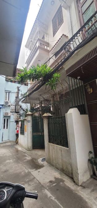 Nhà trung tâm đội cấn ba đình 82 m2  ngõ 3 gác gần lotte - thích hợp đầu tư dòng tiền