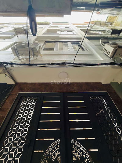 🏡 Nhà Đẹp Khương Đình – 5 Tầng Hiện Đại, Nội Thất Sang Trọng