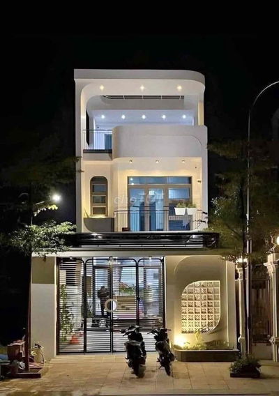 Chính chủ cần bán cặp nhà mặt tiền đường Phạm Hùng.