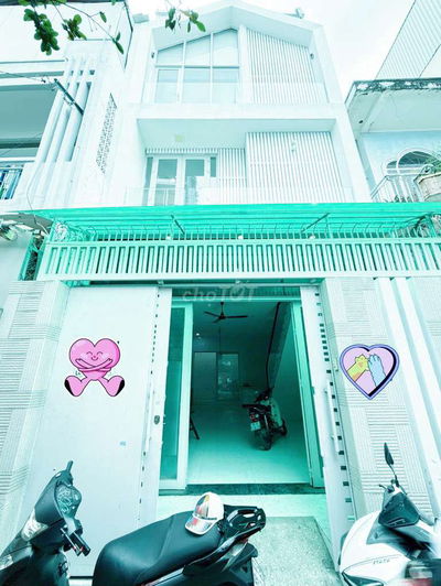 NHÀ MỚI ĐEP NGAY CV LÊ THỊ RIÊNG - N5,5*D11 - XÂY 4 TẦNG BTCT 4PN