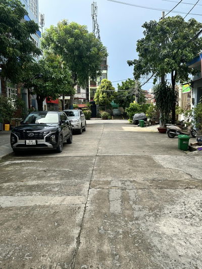 Bán nhà đẹp 3 tầng Đường 27, Hiệp Bình Chánh, 12,3 tỷ, gần GIGAMALL , đường 3 xe hơi tránh nhau