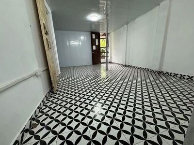 Tôi cho thuê văn phòng tầng 3 đối diện khách sạn Giảng võ, 6.9tr/tháng