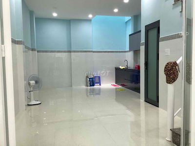 CC cho thuê căn 1T+2L+ST, sát chợ, gần trườngTôn Đức Thắng, Bình Thanh