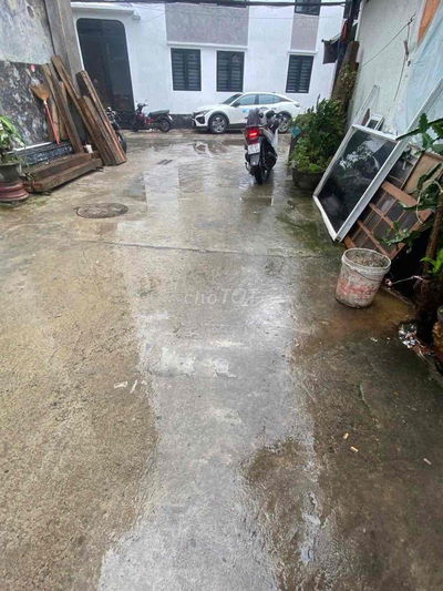 bán đất sau lưg mt trường chih 105mv chỉ 2450