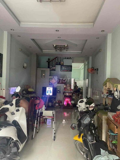 CẦN BÁN GẤP NHÀ ĐƯỜNG TÔ HIỆU : 4 x 17 M Đúc 3 Lầu :Hẻm 7 M