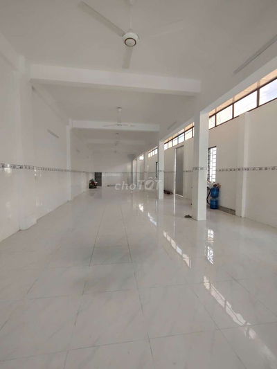 Toà góc 2 mặt tiền Tam Bình, trống suốt 500m²