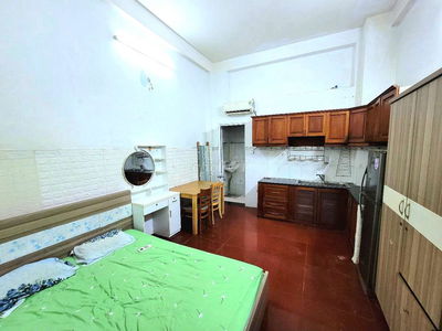 CHDV 30M2 Trệt, Bếp rộng WC riêng gần ETOWN Cộng Hòa, P13 Tân Bình