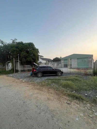 Bán 860m 300tc mặt tiền Sông Sài Gòn