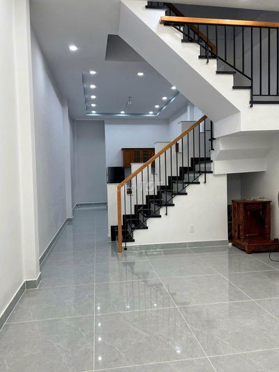 HXH 7M đường Gò Dầu - P. Tân Quý. DT: 4.1m x 17m (1 Lầu). Giá: 8.2 tỷ