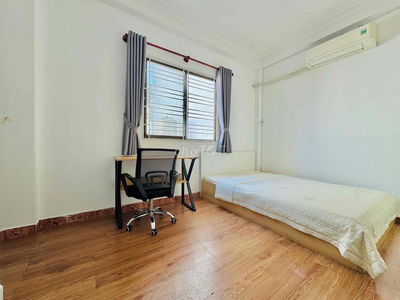🔥STUDIO CỬA SỔ TRỜI LỚN THOÁNG MÁT - ĐẦY ĐỦ NỘI THẤT - NGAY SÂN BAY