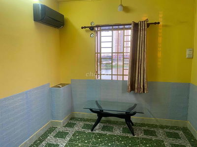 Phòng Trọ Có Máy Lạnh, Nước Nóng, Toilet Riêng Rất An Ninh