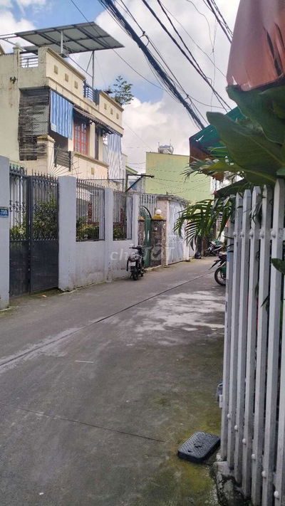 NHÀ 3 TẦNG TRUNG MỸ TÂY 05 66M² SỔ HỒNG RIÊNG XE HƠI ĐẬU CỬA