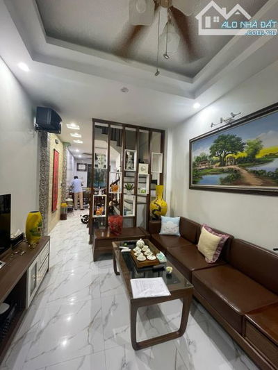 Chính chủ bán nhà số 1.1.12 An Dương Vương 40m 14.4 tỷ 7 chỗ vào nhà gần Lotte Mall