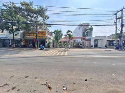 Nhà phố mặt tiền kinh doanh gần chợ Tân Bình p. Tân Đông Hiệp Tphcm