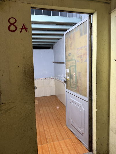 Phòng trọ 25m2, gần Kcx Tân Thuận.