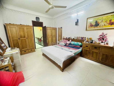 BÁN NHÀ NGAY TRUNG TÂM BÀU CÁT - PHONG CÁCH HOÀNG GIA ĐẸP LUNG LINH .