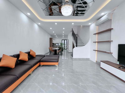 CHO THUÊ NHÀ MỚI 4 PHÒNG NGỦ FULL NỘI THẤT KĐT MỸ GIA GÓI 8 GIÁ 26 TRI