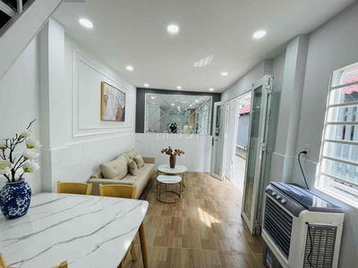 Nhà sổ hồng sang tên vị trí huỳnh tấn phát quận 7.