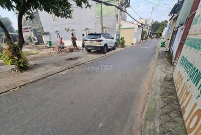 Đất 5,71 x 17,50 (99,3m2) Mặt tiền đường Số 1 Trung Chánh,giáp Quận 12