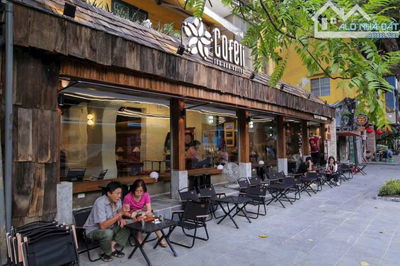 Cho thuê nhà mặt phố  Nguyễn Thái Học DT 200m²,M T 14m, Giá thuê:90tr/tháng