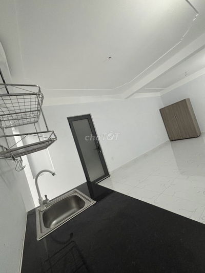 Cho thuê phòng - Cách trường LĐXH 300m, Cách trường GTVT 600m