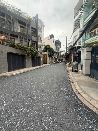 Bán nhà hẻm HxH Ni Sư Huỳnh Liên 67m2 2 tầng 6 tỷ. Tặng kèm cái sân ph